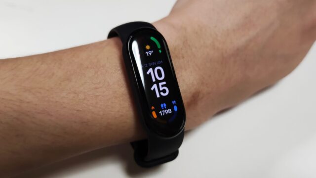 Mi Band 6比較レビュー】1.56インチの大画面！血中酸素も測れる完成版