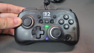 【ホリパッド TURBO ミニレビュー】Switch 2対応・純正比半分サイズの任天堂ライセンス有線コントローラー